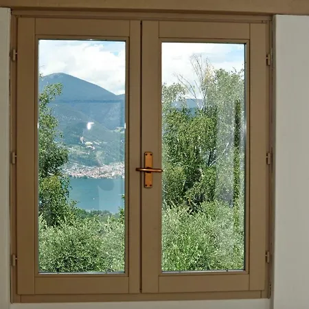 La Casina 度假居 伊塞奥