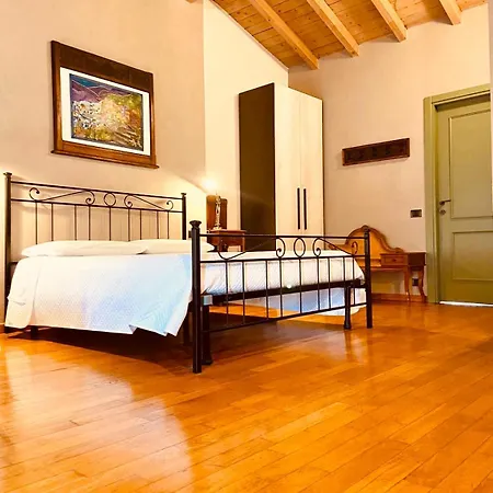 La Casina Gæstehus Dello